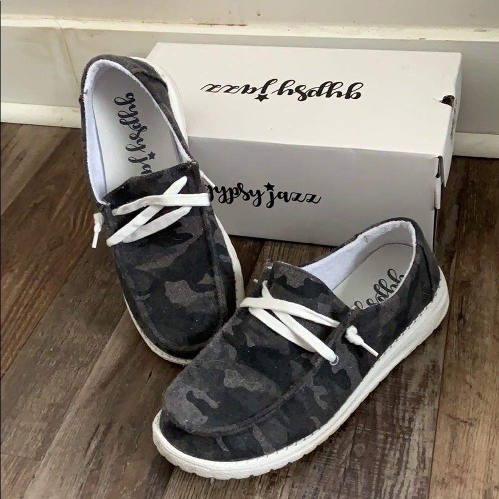 Gypsy Jazz Shoes Size 8